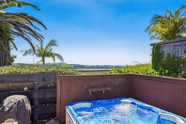 Photo of property in 10 Goffe Drive, Haruru, 0204