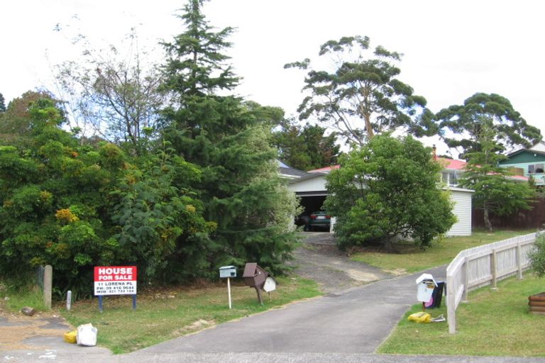 Photo of property in 11 Lorena Place, West Harbour, Auckland, 0618