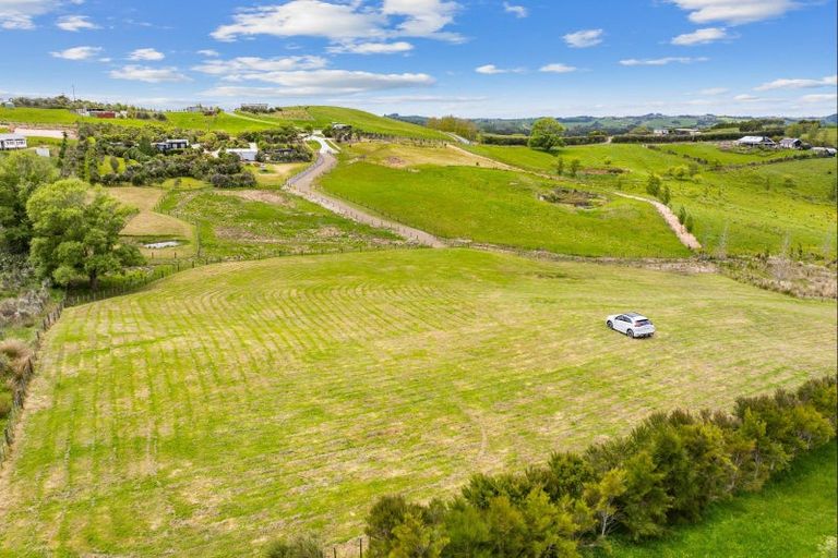 Photo of property in 20b Valley View Lane, Hakaru, 0975