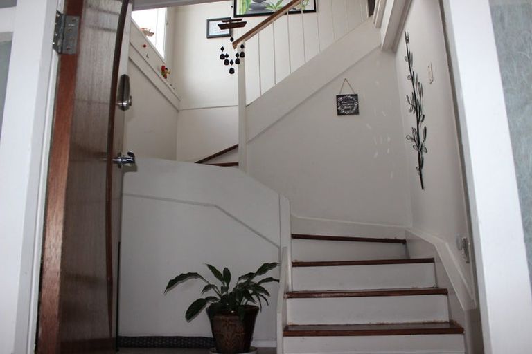 Photo of property in 1/97a Nile Road, Milford, Auckland, 0620