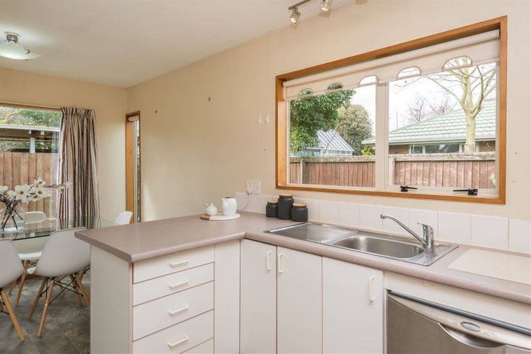 Photo of property in 60b Halswell Road, Hillmorton, Christchurch, 8025
