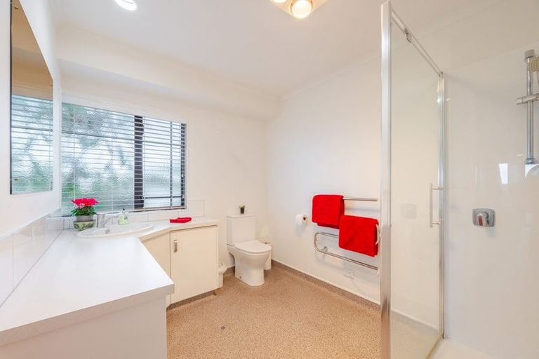 Photo of property in 41 Hetley Crescent, Taradale, Napier, 4112