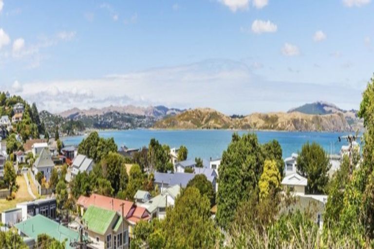 Photo of property in 4 Gordon Road, Plimmerton, Porirua, 5026