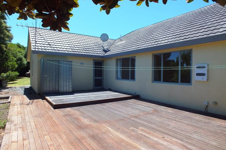 Photo of property in 2 Gulf Harbour Drive, Gulf Harbour, Whangaparaoa, 0930