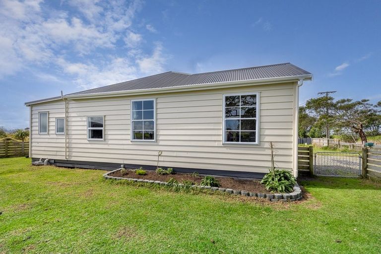 Photo of property in 126 West Coast Road, Te Kopuru, Dargaville, 0371
