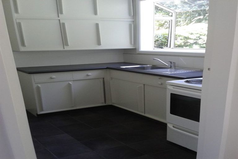 Photo of property in 15b Dormar Place, Churton Park, Wellington, 6037