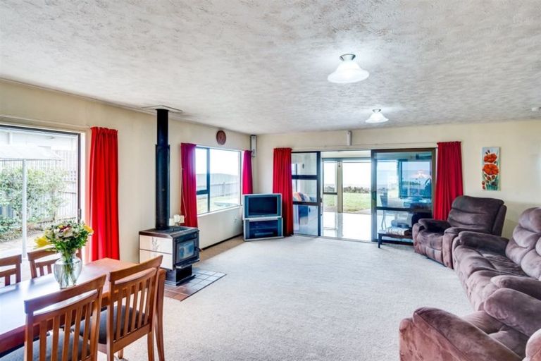 Photo of property in 211 Whirinaki Road, Eskdale, Napier, 4182