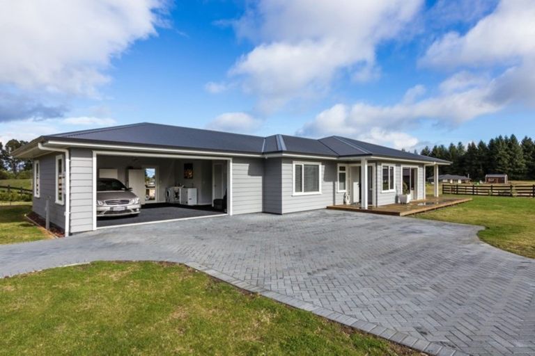 Photo of property in 5/500 Kinloch Road, Kinloch, Taupo, 3377
