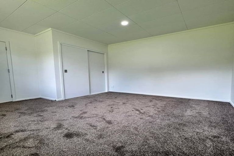 Photo of property in 1/60a View Road, Henderson, Auckland, 0612