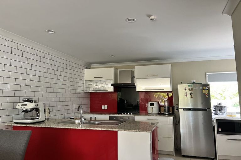 Photo of property in 12/46 Carlos Drive, Flat Bush, Auckland, 2016