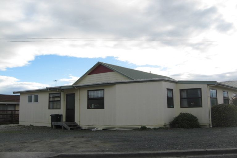 Photo of property in 38 Renfrew Street, Balclutha, 9230