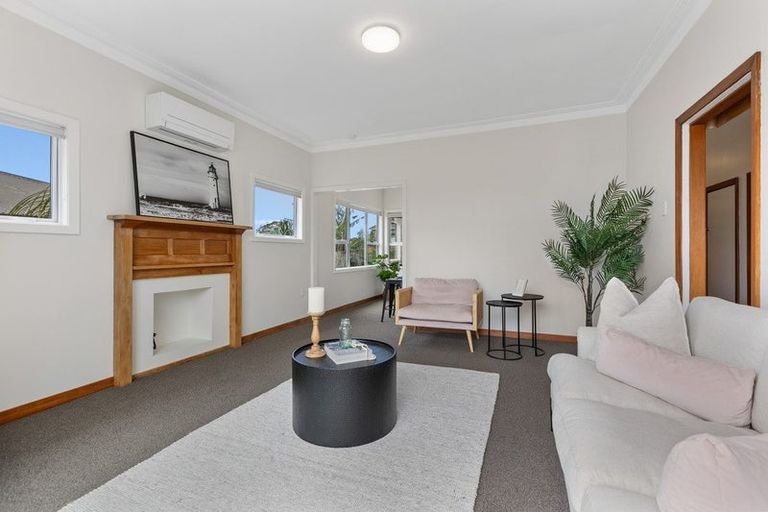 Photo of property in 181 Tukapa Street, Westown, New Plymouth, 4310
