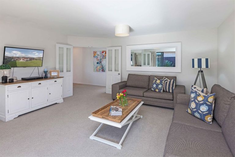 Photo of property in 16 Bayliss Close, Northwood, Christchurch, 8051