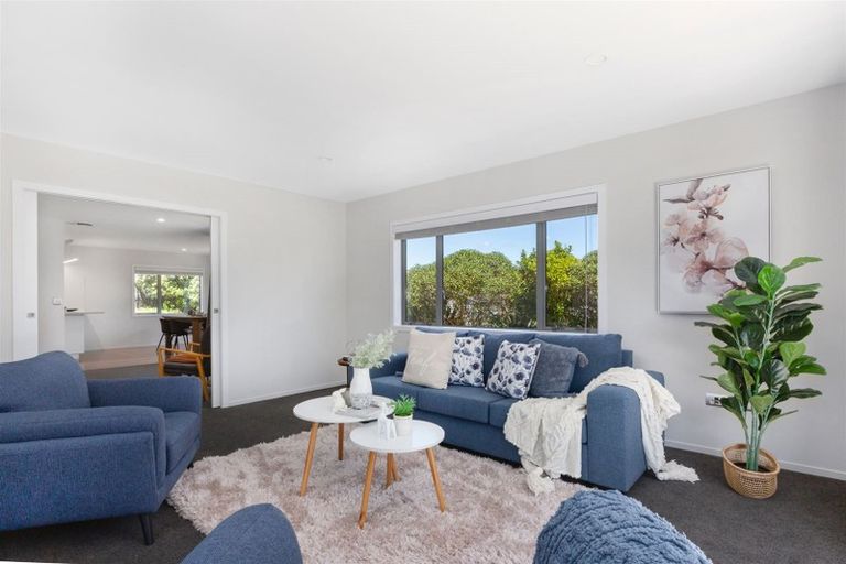 Photo of property in 83 Te Puia Drive, Aotea, Porirua, 5024