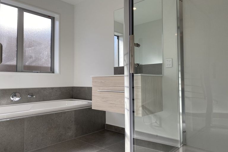 Photo of property in 44 Horoeka Street, Stokes Valley, Lower Hutt, 5019