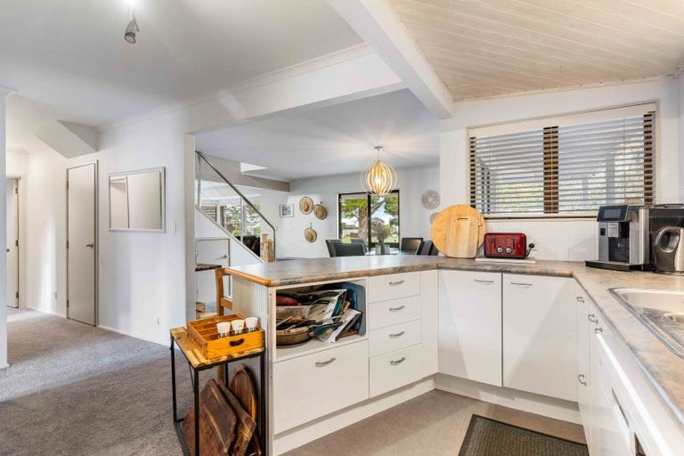 Photo of property in 10 Vista Paku, Pauanui, Hikuai, 3579