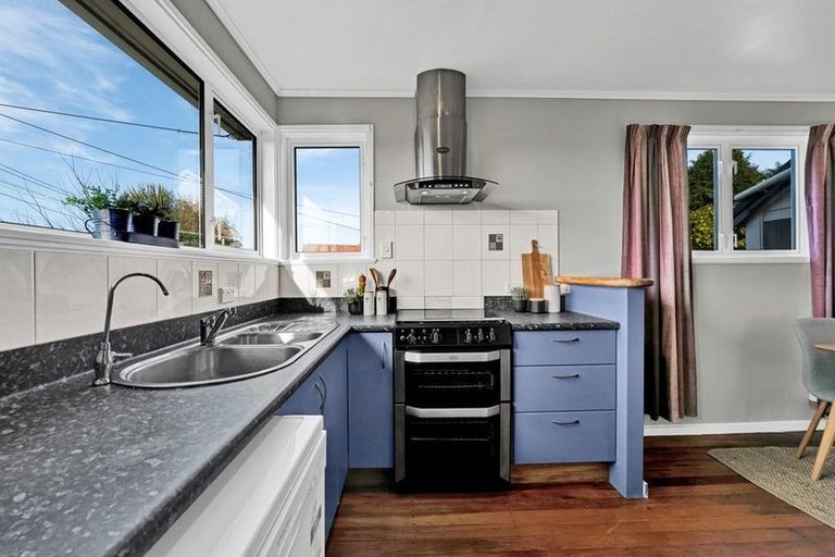 Photo of property in 18 Drake Street, Vogeltown, New Plymouth, 4310