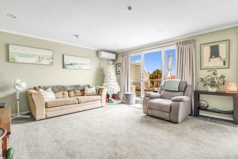 Photo of property in 7/340n Gulf Harbour Drive, Gulf Harbour, Whangaparaoa, 0930