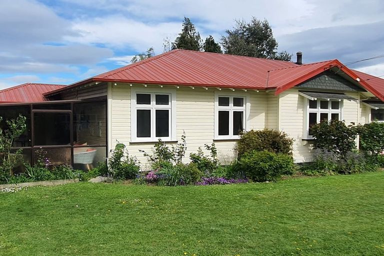 Photo of property in 48 Allan Street, Waimate, 7924
