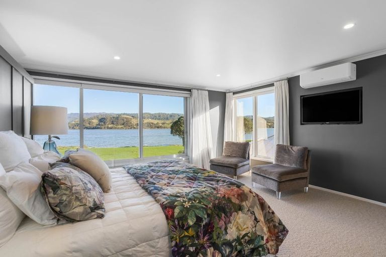 Photo of property in 140 Waterways Parade, Pauanui, Hikuai, 3579