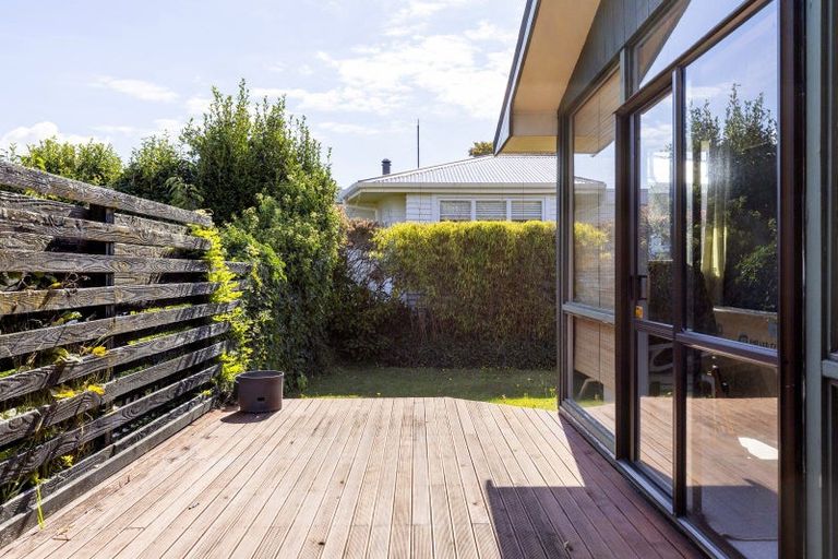 Photo of property in 1/19 Chesham Avenue, Waipahihi, Taupo, 3330