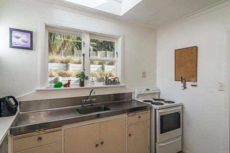 Photo of property in 8 Fortunatus Street, Brooklyn, Wellington, 6021