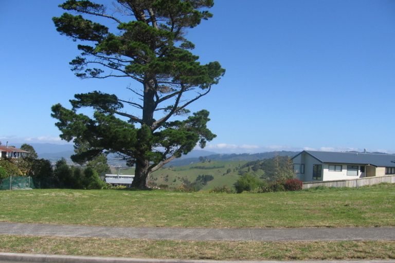 Photo of property in 129 Centennial Drive, Whitianga, 3510