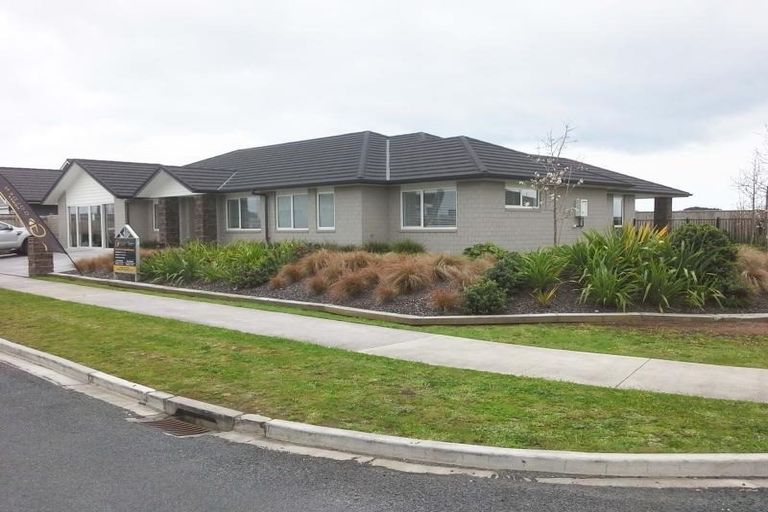 Photo of property in 3 Papawhero Drive, Bell Block, New Plymouth, 4312