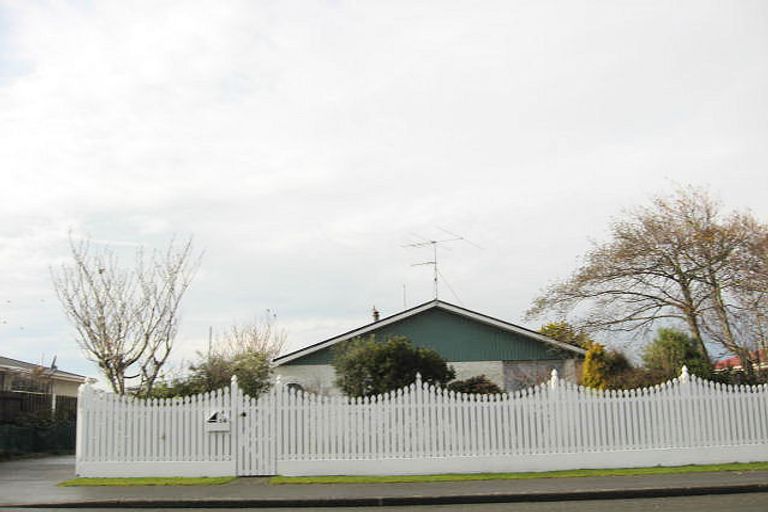 Photo of property in 14 Chesney Street, Heidelberg, Invercargill, 9812