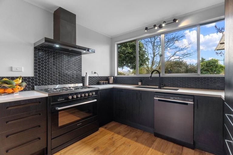 Photo of property in 100 Thornton Road, Cambridge, 3434
