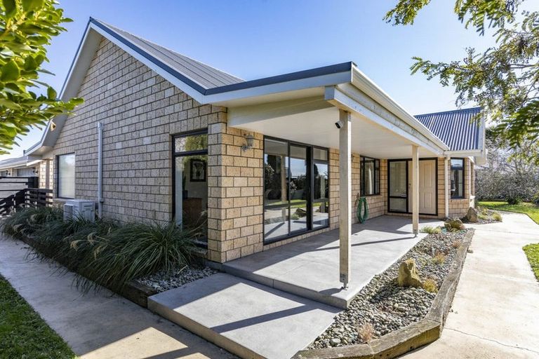 Photo of property in 1 Broadmeadows Drive, Darfield, 7510