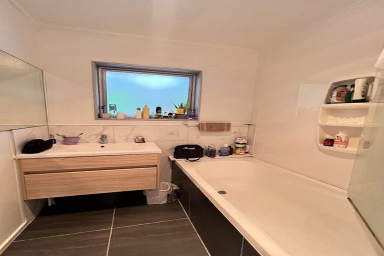 Photo of property in 3/89 Birkdale Road, Birkdale, Auckland, 0626