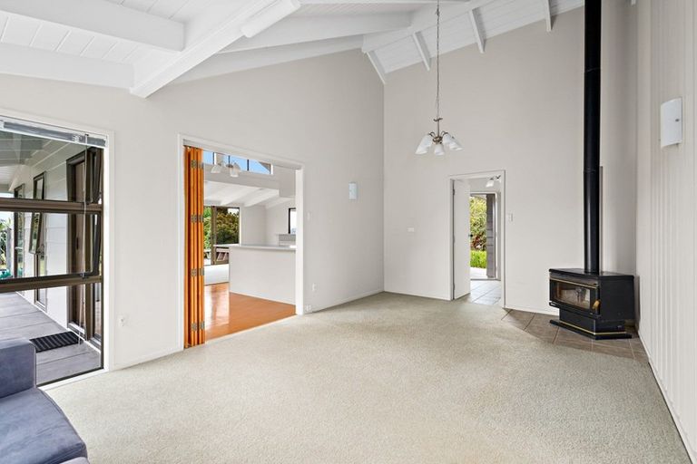 Photo of property in 889 Matakana Road, Matakana, 0985