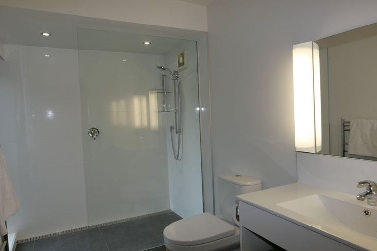 Photo of property in 118 Ngarara Road, Waikanae, 5036