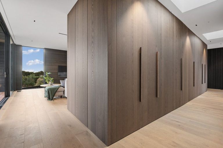 Photo of property in 28 Pacific Parade, Surfdale, Waiheke Island, 1081