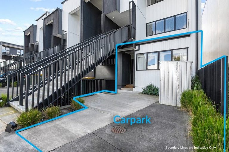 Photo of property in 69 Rangihina Road, Hobsonville, Auckland, 0616