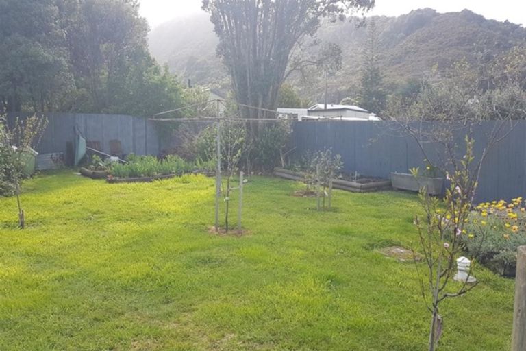 Photo of property in 7 Greenfield Street, Hector, 7822