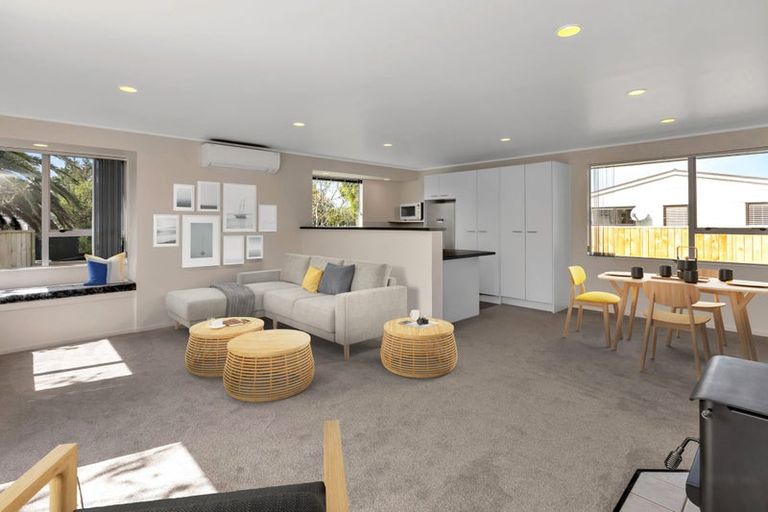 Photo of property in 19 South Road, Waipu, 0510