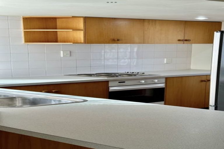 Photo of property in 63 Oxford Street, Lyttelton, 8082