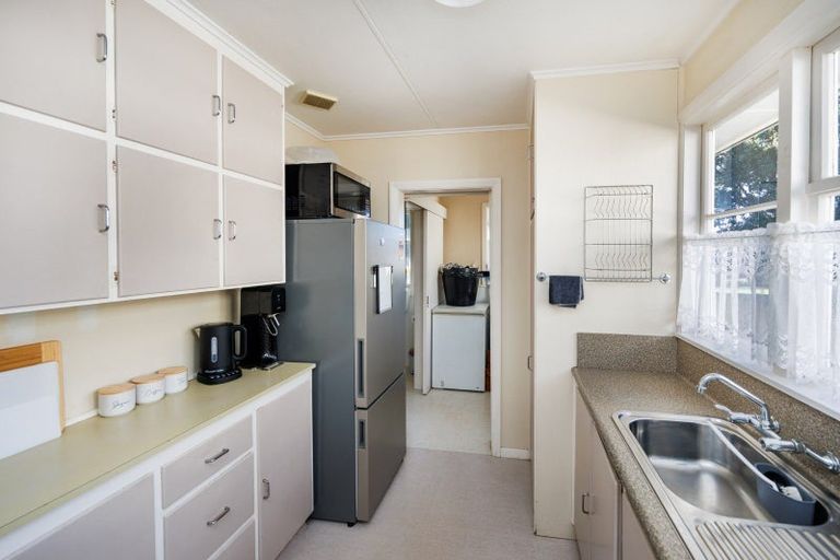 Photo of property in 2/106 Linton Street, West End, Palmerston North, 4410