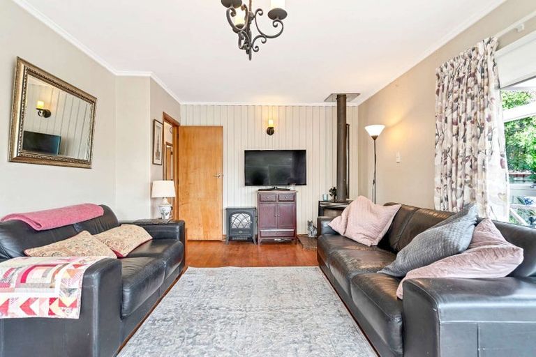 Photo of property in 44 Te Kanawa Crescent, Henderson, Auckland, 0610