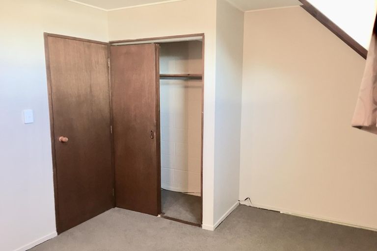 Photo of property in 4/31 Mana Avenue, Titahi Bay, Porirua, 5022