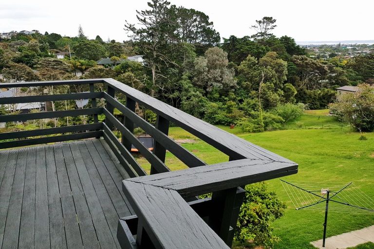 Photo of property in 211 Titirangi Road, Titirangi, Auckland, 0604