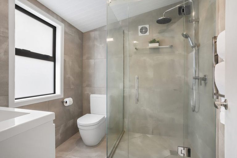 Photo of property in 99 Captain Scott Road, Glen Eden, Auckland, 0602