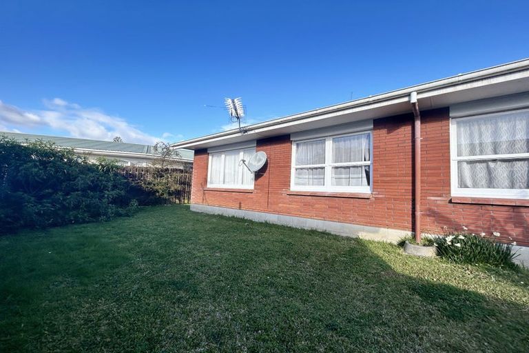 Photo of property in 22 Grande Vue Road, Hillpark, Auckland, 2102
