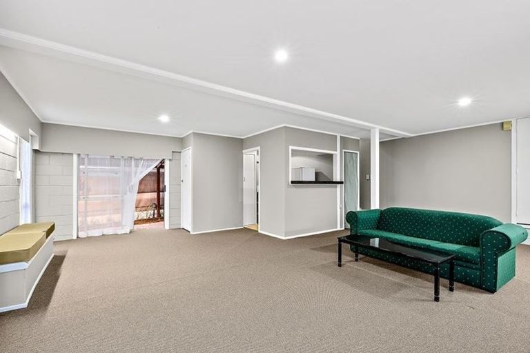 Photo of property in 45 Rehia Road, Massey, Auckland, 0614