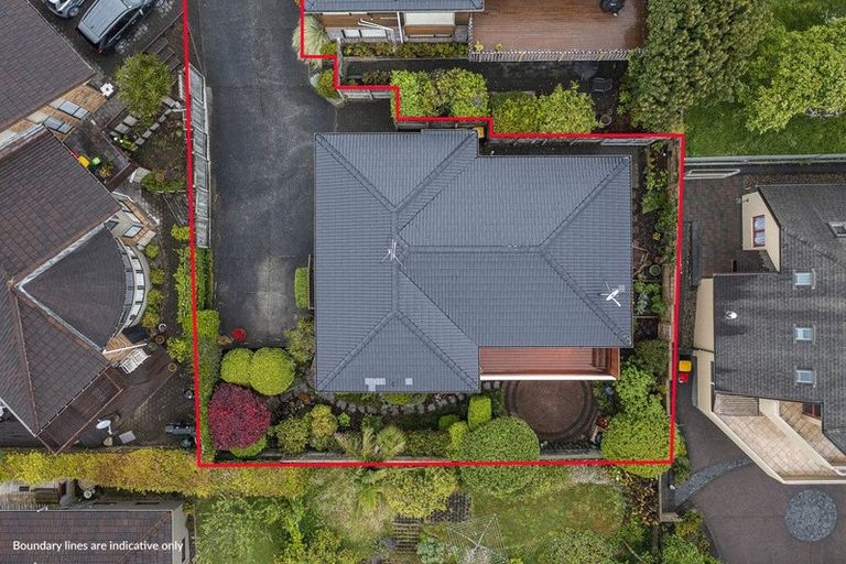 Photo of property in 2/28 Mark Edward Drive, Half Moon Bay, Auckland, 2012