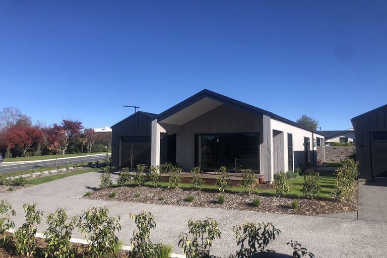 Photo of property in 1 Sienna Way, Rangatira Park, Taupo, 3330