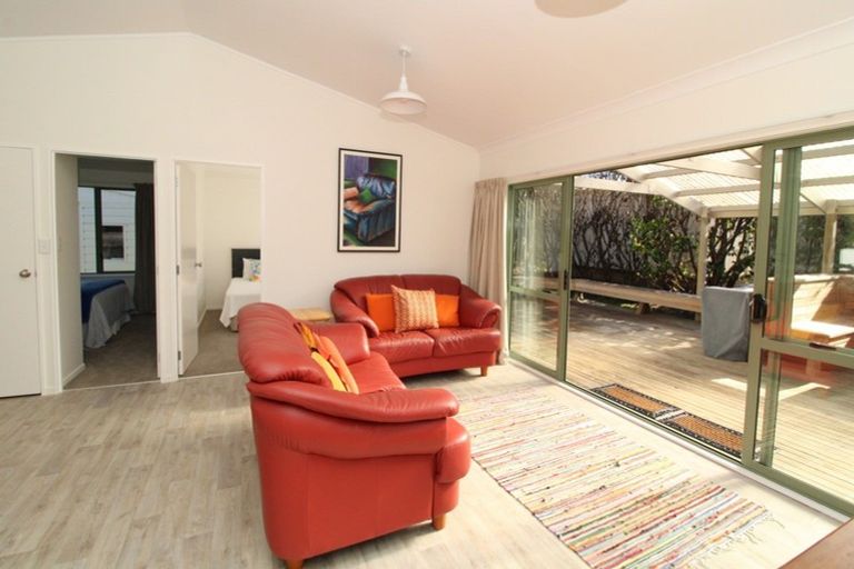 Photo of property in 103 Kowhai Avenue, Matarangi, Whitianga, 3592