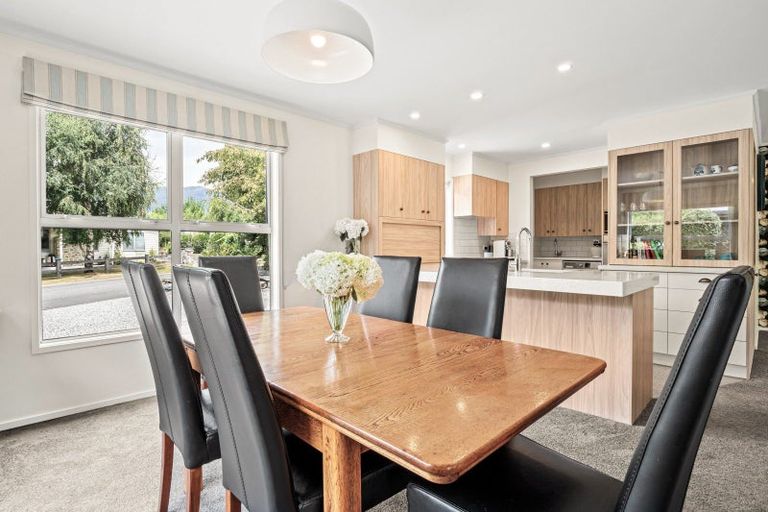 Photo of property in 4 Elva Dawson Place, Arrowtown, 9302